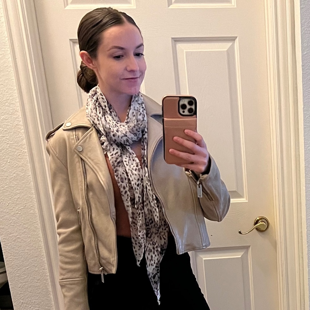 Meet your Posher, Jordon